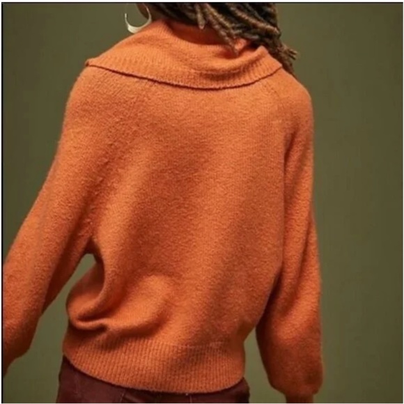 Slouchy, off shoulder Anthropologie sweater - Picture 4 of 6